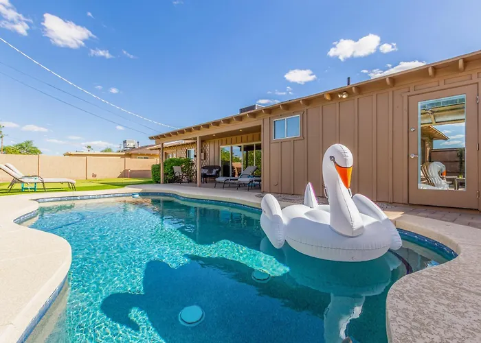 Games Galore - Old Town - Pool & Golf Holiday home Scottsdale