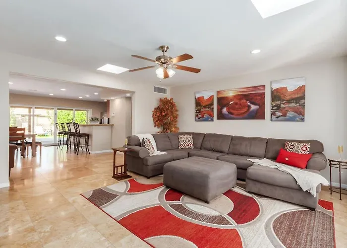 Games Galore - Old Town - Pool & Golf Holiday home Scottsdale