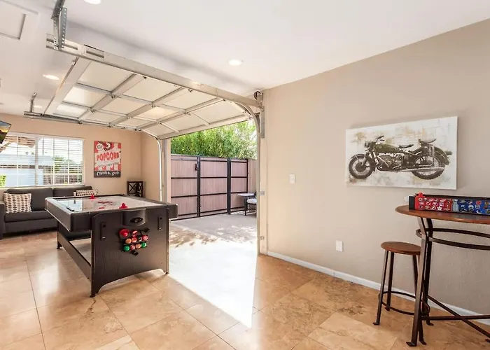 Games Galore - Old Town - Pool & Golf Holiday home Scottsdale